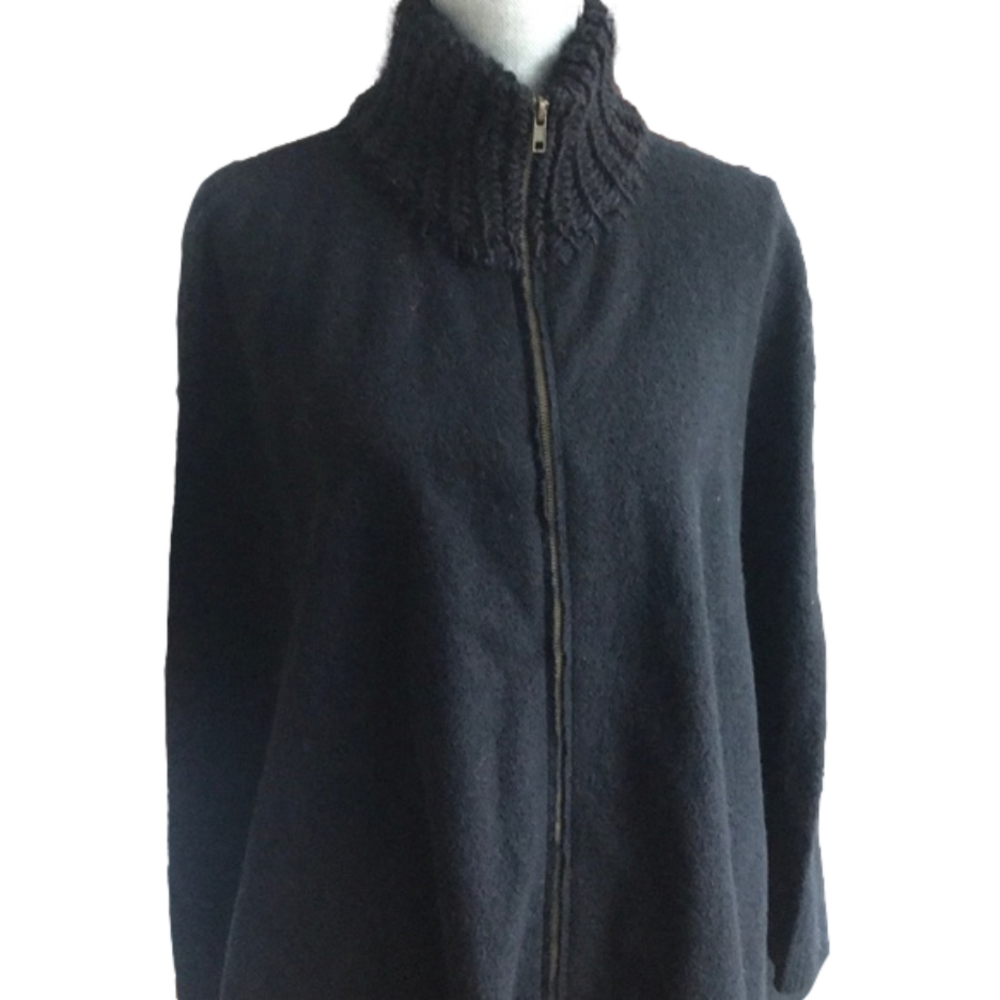 Casch by Gro  boiled wool shawl
